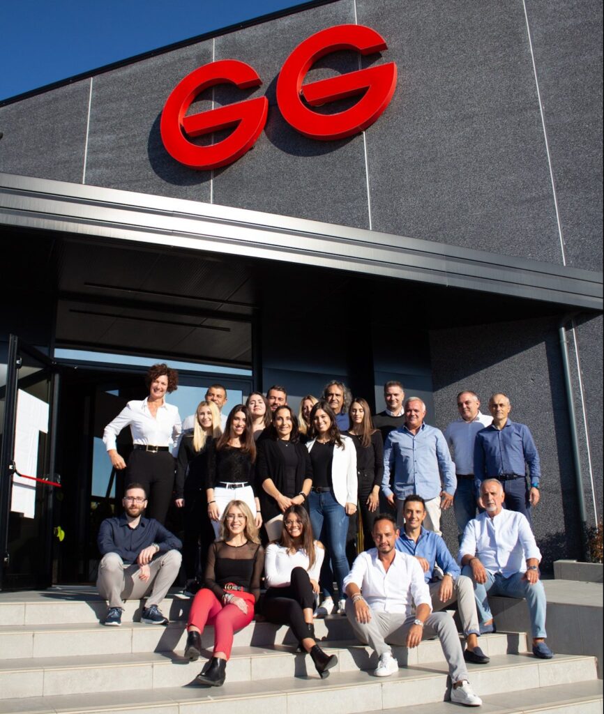 foto di gruppo del team Guerra Graziano autotrasporti