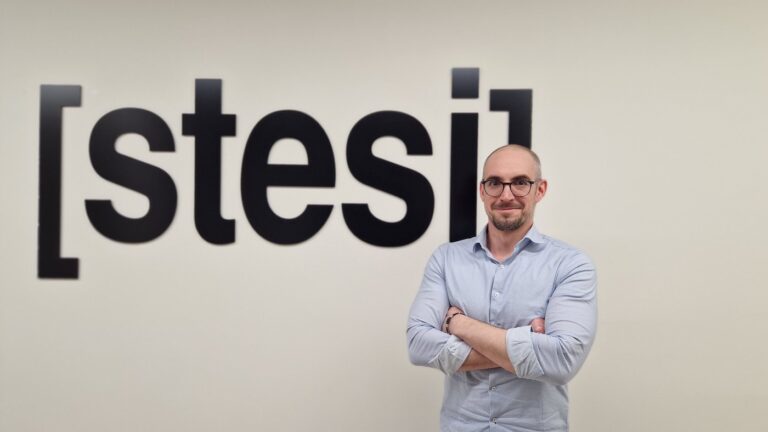 Più efficienza produttiva con un software MES integrato